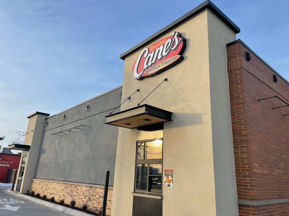 Raising Cane's Chicken Fingers: 3065 White Bear Ave N, Maplewood, MN 55109